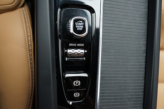 Volvo V60 Cross Country 15 of 20