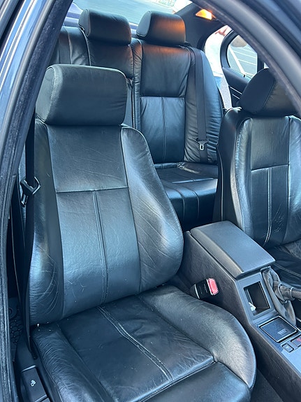 BMW 523i 7 of 8