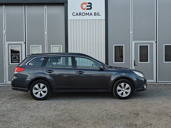 Subaru Outback 2 of 13