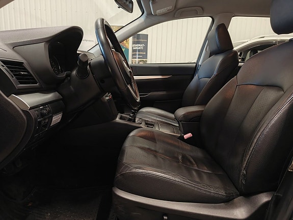 Subaru Outback 8 of 13