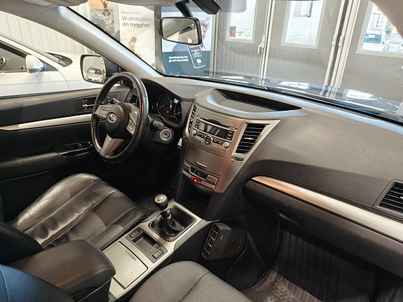 Subaru Outback 6 of 13