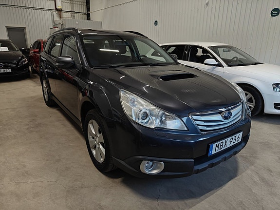 Subaru Outback 3 of 13