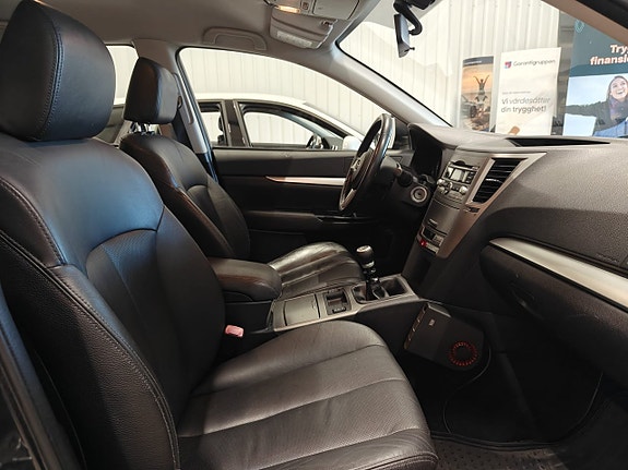 Subaru Outback 9 of 13