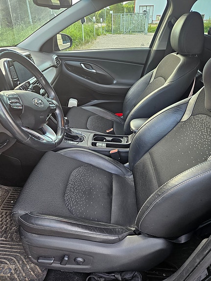 Hyundai i30 9 of 11