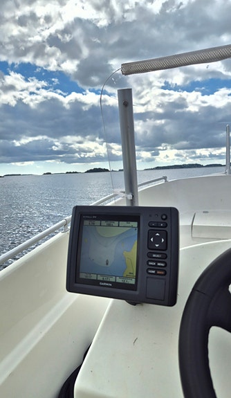 Styrpulpet Grisslan 475 med 70hk Evinrude 4 of 7