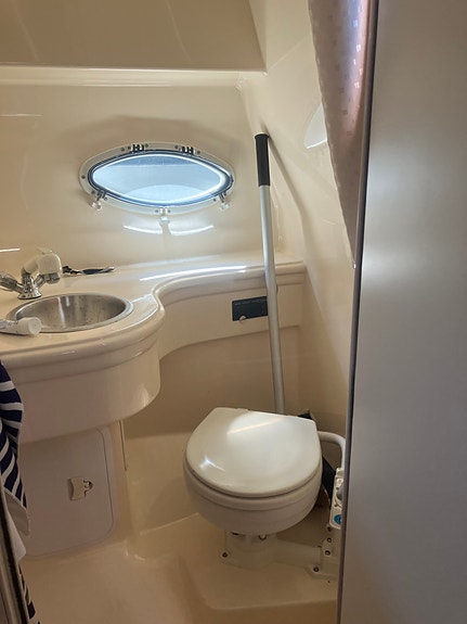 Glastron GS 269 -07 Volvo penta GXI duopropp svensåld 230volt 10 of 10