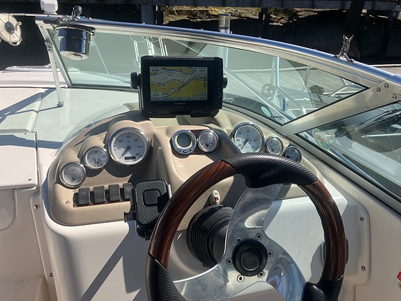 Glastron GS 269 -07 Volvo penta GXI duopropp svensåld 230volt 4 of 10