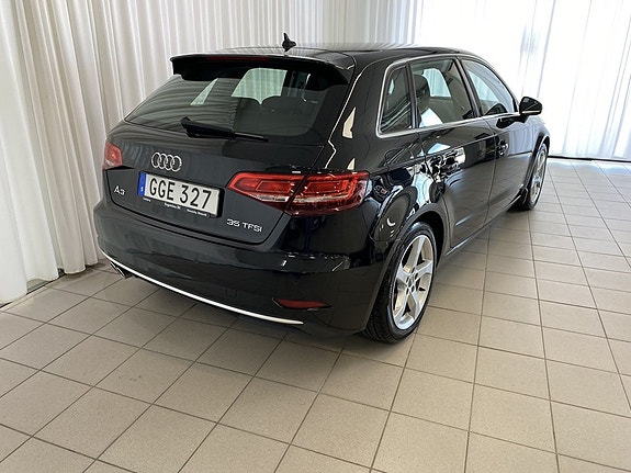 Audi A3 3 of 9