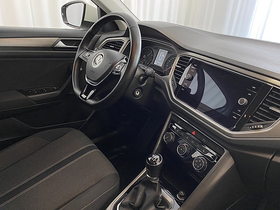 Volkswagen T-Roc 9 of 10