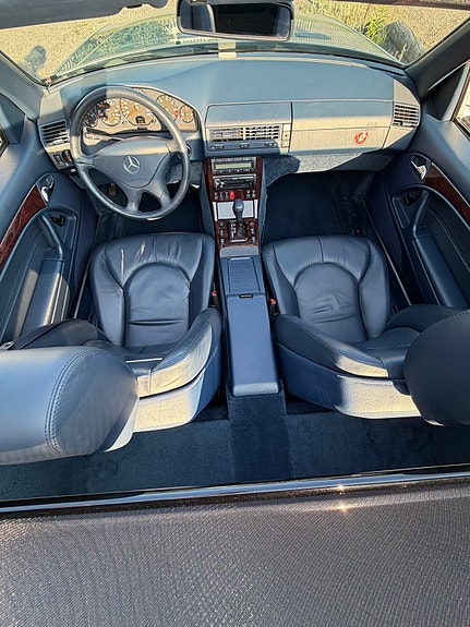 Mercedes-Benz SL320 6 of 6