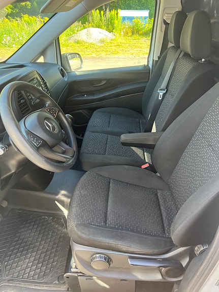Mercedes-Benz Vito 110 6 of 8
