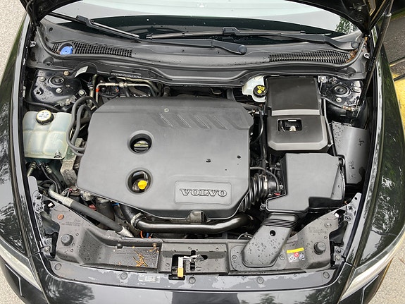 Volvo V50 8 of 17