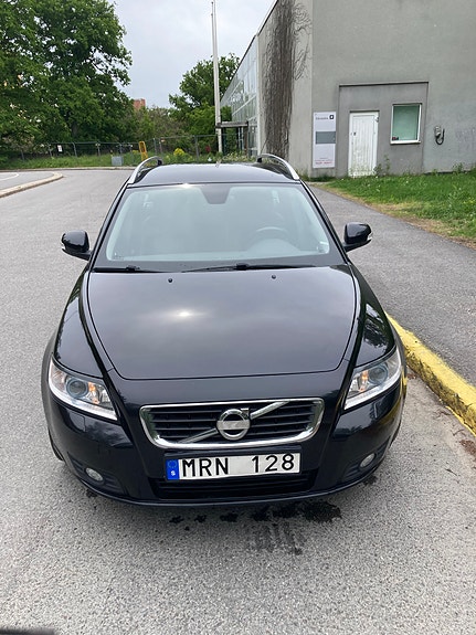 Volvo V50 6 of 17