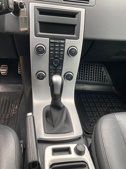 Volvo V50 12 of 17