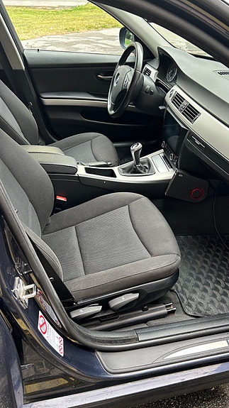 BMW 318d 7 of 21