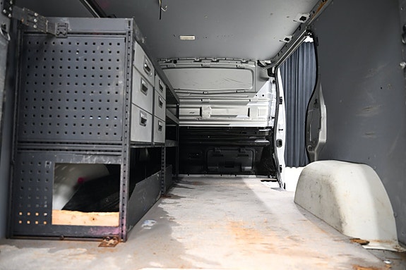 Opel Vivaro 8 of 28