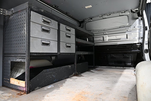 Opel Vivaro 9 of 28