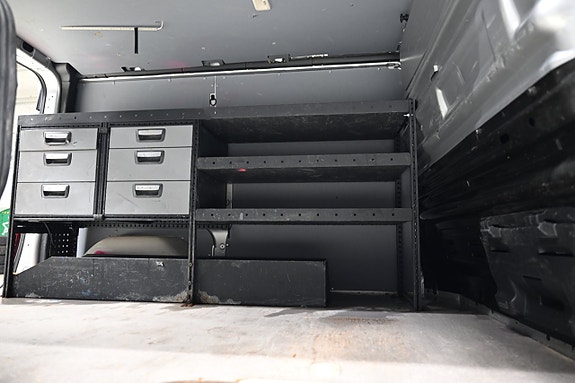 Opel Vivaro 12 of 28