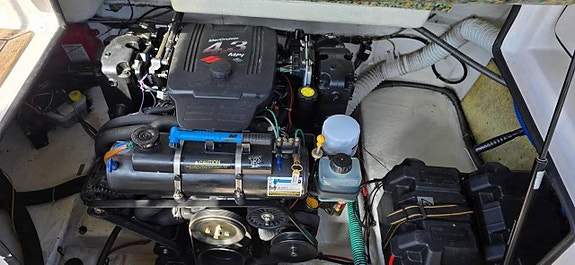 Uttern D68 Mercruiser 4,3 Mpi -05 12 of 12