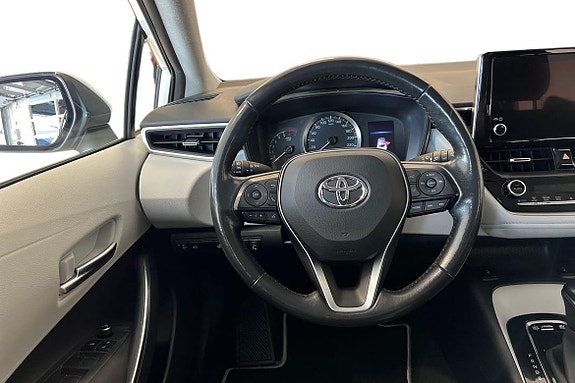 Toyota Corolla 11 of 21