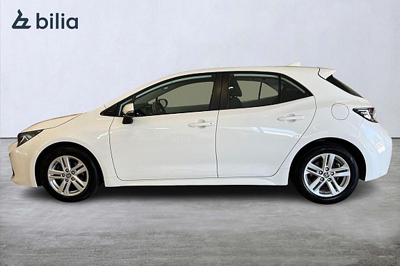 Toyota Corolla 3 of 21