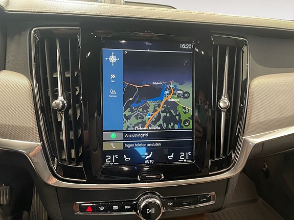 Volvo V90 Cross Country 18 of 26