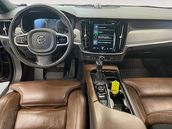 Volvo V90 Cross Country 10 of 26