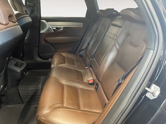 Volvo V90 Cross Country 14 of 26