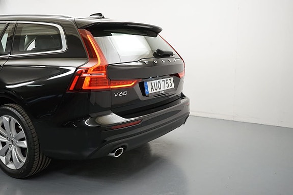 Volvo V60 3 of 17