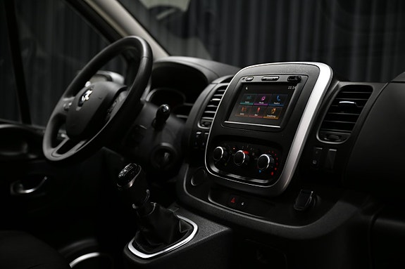 Renault Trafic 22 of 27
