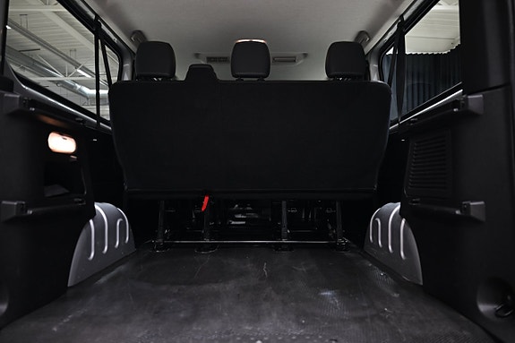 Renault Trafic 11 of 27