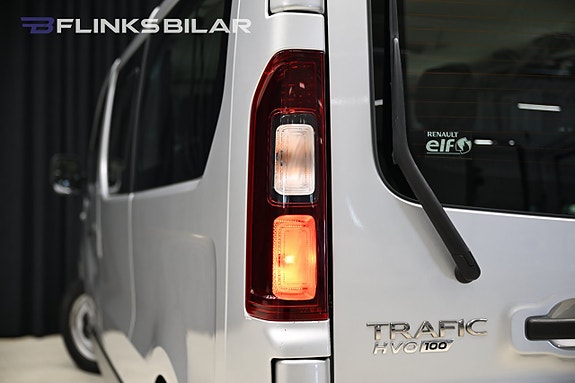 Renault Trafic 13 of 27