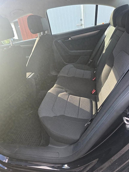Volkswagen Passat 6 of 7