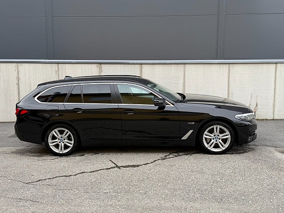 BMW 530e 2 of 11