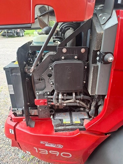 Weidemann 1390 17 of 23