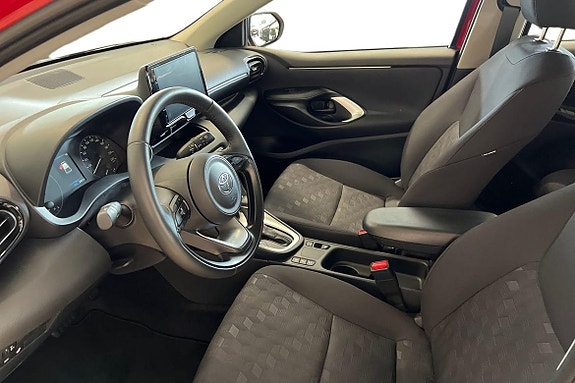 Toyota Yaris 14 of 21