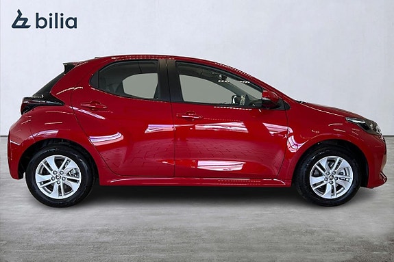 Toyota Yaris 18 of 21