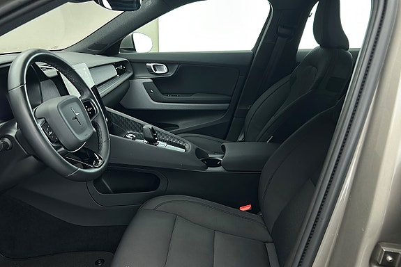 Polestar 2 10 of 26