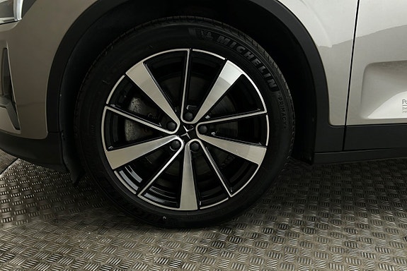 Polestar 2 12 of 26