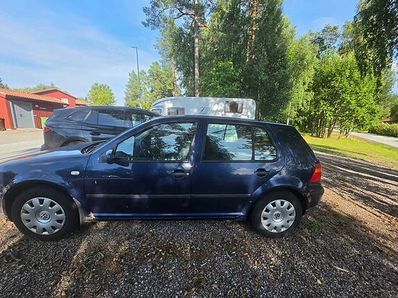 Volkswagen Golf IV 2 of 6