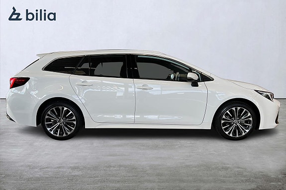 Toyota Corolla 18 of 24