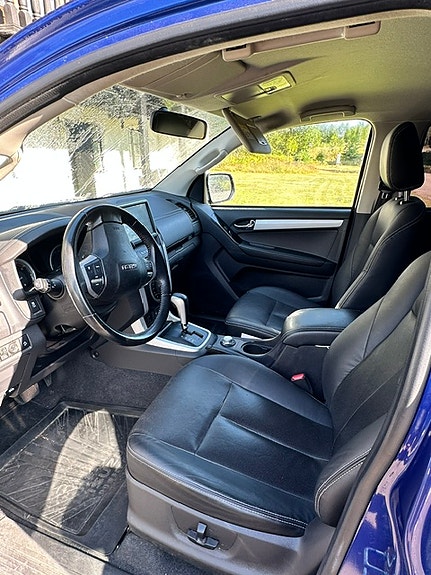 Isuzu D-max 4 of 5