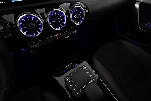 Mercedes-Benz CLA250 e 23 of 26