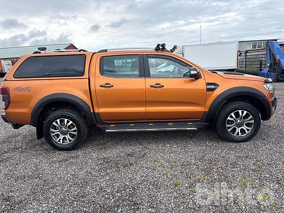 Pickup FORD Ranger WILDTRACK 3.2 4 of 6