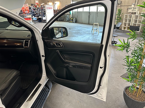 Ford Ranger 15 of 22