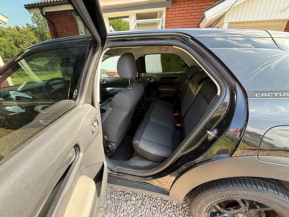 Citroen C4 Cactus 6 of 12