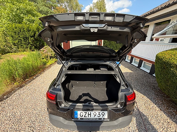 Citroen C4 Cactus 7 of 12