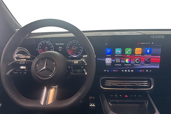 Mercedes-Benz GLB250+ 25 of 30