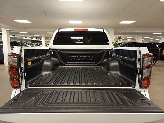 Isuzu D-max 6 of 15