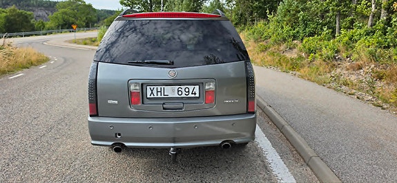 Cadillac SRX 4 of 10